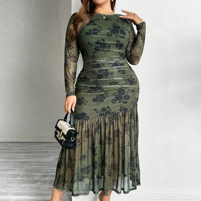 PrivÃ©a Plus Size Bodycon Dress With Long Sleeves, Chinese Plum Blossom Pattern Print