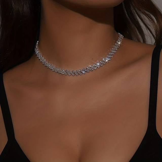 SHEIN 1pc Luxury Water Drop Rhinestone Claw Chain Soldered Rhinestone Necklace For Women, Perfect For Wedding, Engagement, Evening Party