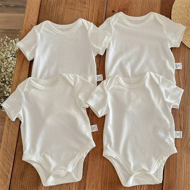 SHEIN Baby Girl Casual Simple Short Sleeve White Bodysuit, 4pcs/Pack, Perfect For Summer