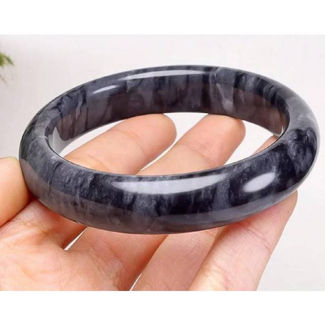 SHEIN Popular Jade Bangle Bracelet, New Fashion Jewelry Gift For Women (Natural Jade Surface May Have Mineral Spots Or Impurities, Which Is A Normal Phenome