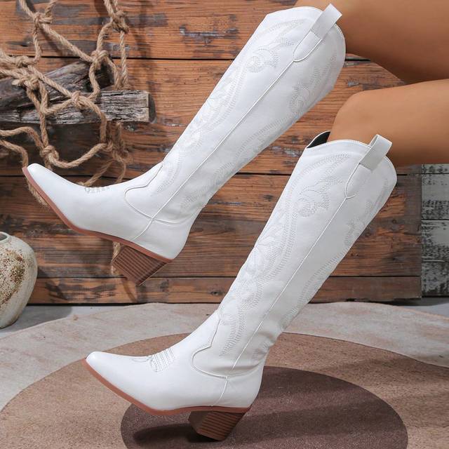 SHEIN 2024 New Spring/Autumn Women&#39;s Plus Size Outdoor Fashionable Embroidered Western Style Boots, Go With Sweater, Knee-High Cowboy Boots,Wear With White