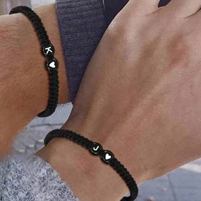 SHEIN 1pc 26 Letters Couple Bracelets For Women Teen Girls Adjustable A-Z Initials Braided Bangles Graduation Birthday Gifts Jewelry Valentine&#39;s Day