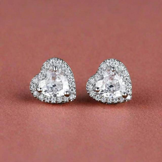SHEIN 1pair Simple And Delicate Multicolored Heart-Shaped Stud Earrings, Perfect Gift For Wife Or Daughter (Note: Copper Material Is Relatively Soft, Ear Ne