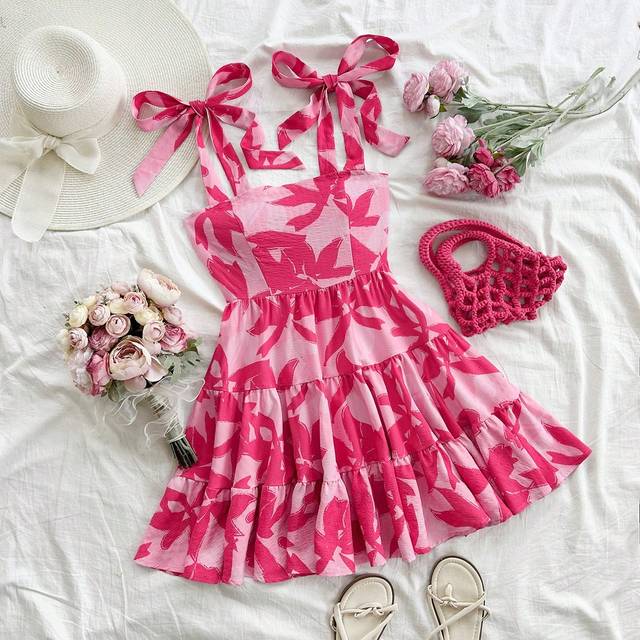 Soleia Women&#39;s Vacation Fuchsia Floral Print Spaghetti Strap Multi-Layered Ruffled Casual Dress, Suitable For Vacation Wear, Can Be Worn As Innerwear Or Oute
