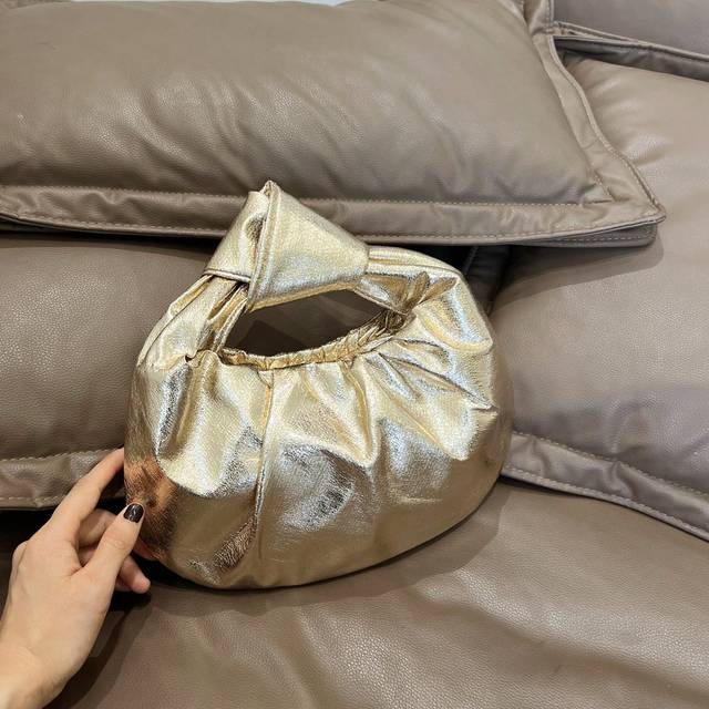 SHEIN Fashionable Simple Pleated Cloud Handbag, New Multi-Purpose Shoulder/Underarm Bag