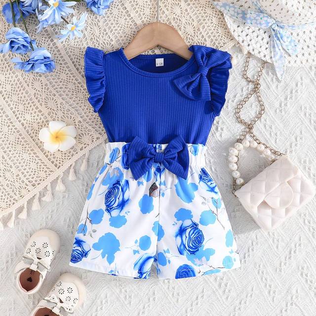 SHEIN 2pcs/Set Baby Girl&#39;s Summer Cute Butterfly Ruffle Sleeve Top And Floral Print Shorts Outfit