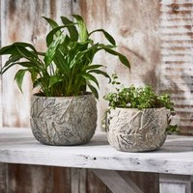 Set of 2 Grey Leaf Embossed Small & Large Indoor Outdoor Flower Planter Pot - Medium