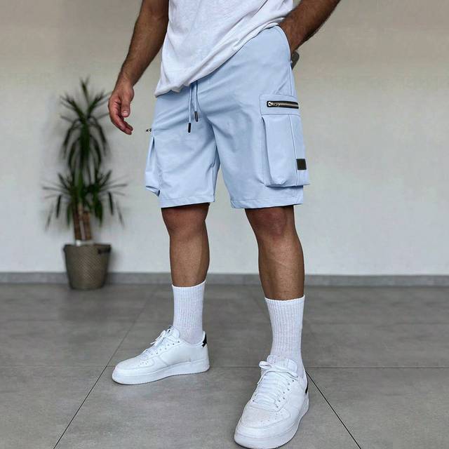 SHEIN Men&#39;s Drawstring Waist Casual Sports Shorts With Large Pockets