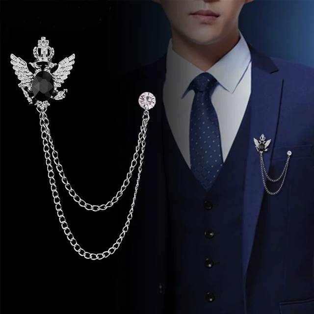 SHEIN One Men Brooch Court Style Jacket Decoration Tassel Chain Collar Pin Skull Skeleton