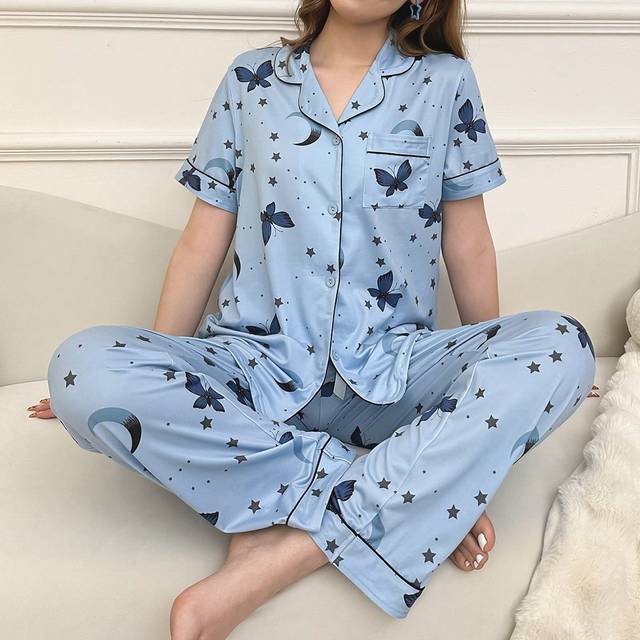 SHEIN Women&#39;s Short Sleeve Top And Long Pants Sleepwear Set Pajama Set With Star, Moon, And Butterfly Print