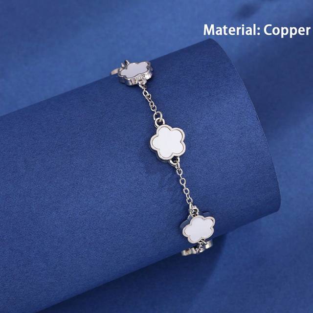 SHEIN 1pc Women Valentine&#39;s Day Fashionable Luxury Personality Simple Star Flower Copper Bracelet, Gift Valentines,Mom,Mother,Mother&#39;s Day,Gift