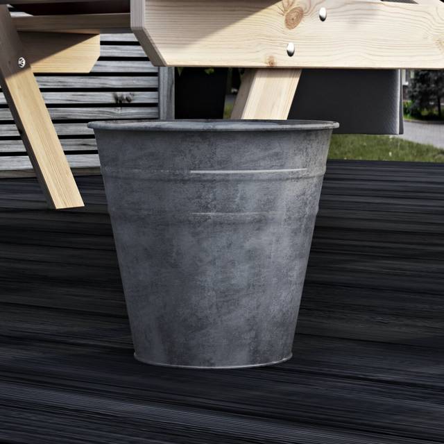 Old Zinc Flower Pot (H9 x W9.5 x D9.5cm)