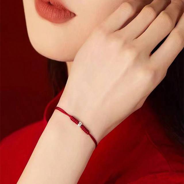 SHEIN A Lucky S925 Sterling Silver Transfer Bead Broken Silver A Few Liang Bracelet Woven Red Bracelet Ladies Bracelet Suitable For Valentine&#39;s Day Gifts Fo