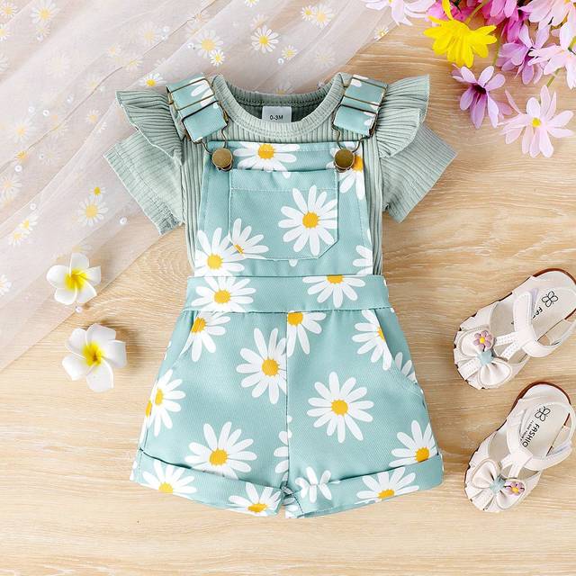 SHEIN 2pcs Baby Girls&#39; Cute Short Sleeve Romper And Overalls Set, Lightweight Style, Summer