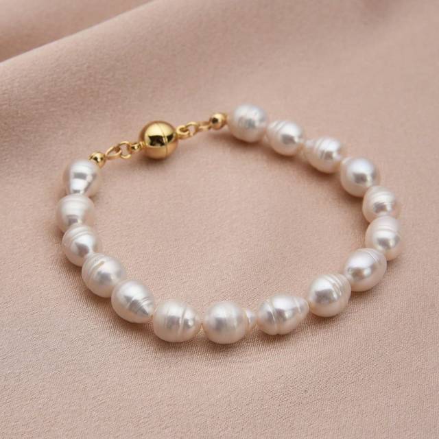 SHEIN 1pc 18K Gold-Plated Natural Pearl Bracelet, Suitable For Women Birthday Gift Or Party Wear