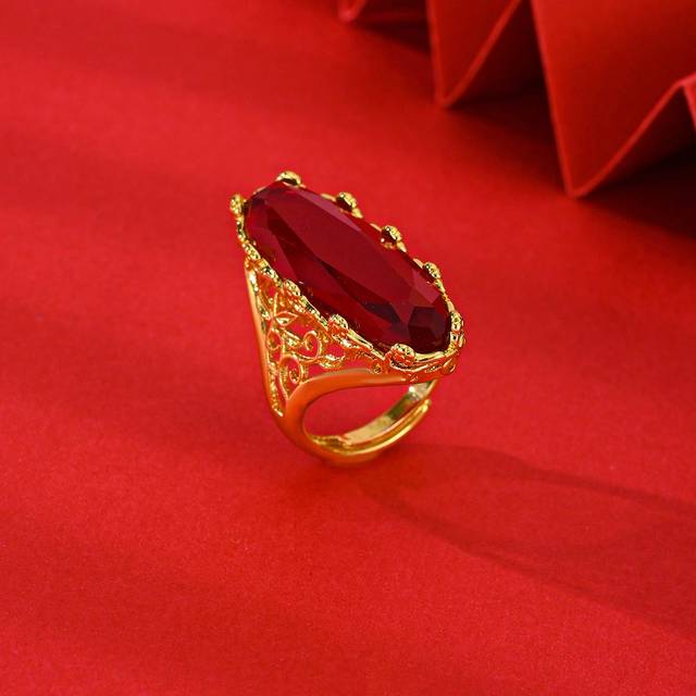 SHEIN 1 Piece Of Long Women&#39;s Ring, Made Of Glass Material Resembling Ruby, With Adjustable Opening, Luxurious And Sexy, Suitable For Parties, Courtship, Ho