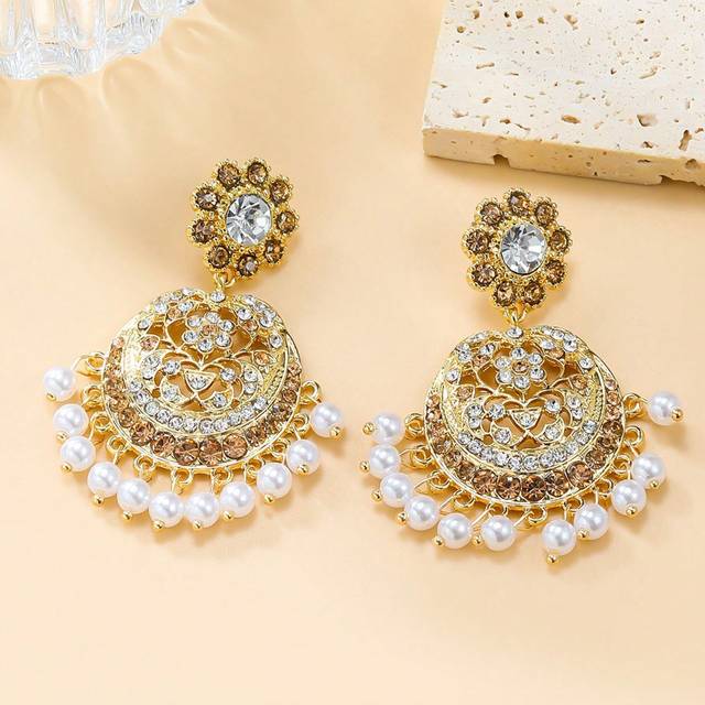 SHEIN 1pair Vintage Court Style Round Ear Studs With Pearl & Rhinestone, French Fashion Personality Elegant Luxurious Earrings