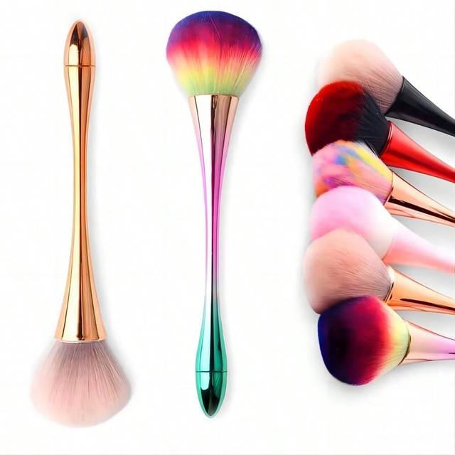 SHEIN 1pc Nail Art Dust Brush, Small Waist Makeup Brush, Popular Makeup Brush, Blush Brush And Loose Powder Brush
