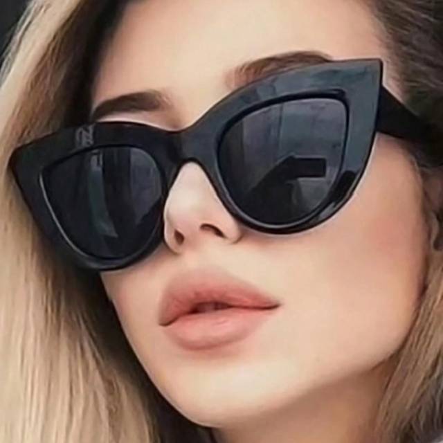 SHEIN 1pc New Retro Cat Eye Small Frame Fashion Glasses For Women Beach Accessories For Women Glasses Shades Basics Fall Winter Women Outfits Clothes Busine