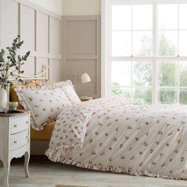 Catherine Lansfield Frill Ditsy Floral Duvet Cover Bedding Set Cream