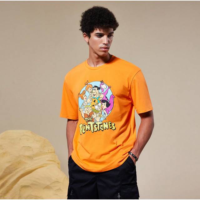 SHEIN Men Casual Loose Knitted Short Sleeve T-Shirt With Cartoon Portrait & Letter Print