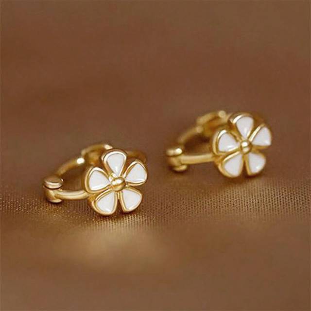 SHEIN 1 Pair Kids Simple Flower Hoop Earrings For Girls Gifts For Daily Decoration For Party Jewelry Birthday Gift