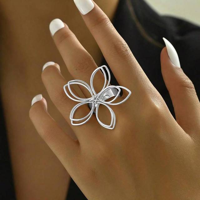 SHEIN 1pc Vintage Hollow-Out Five-Petal Flower Adjustable Ring, Summer Fashion Valentines,Mom,Mother,Mother&#39;s Day,Gift