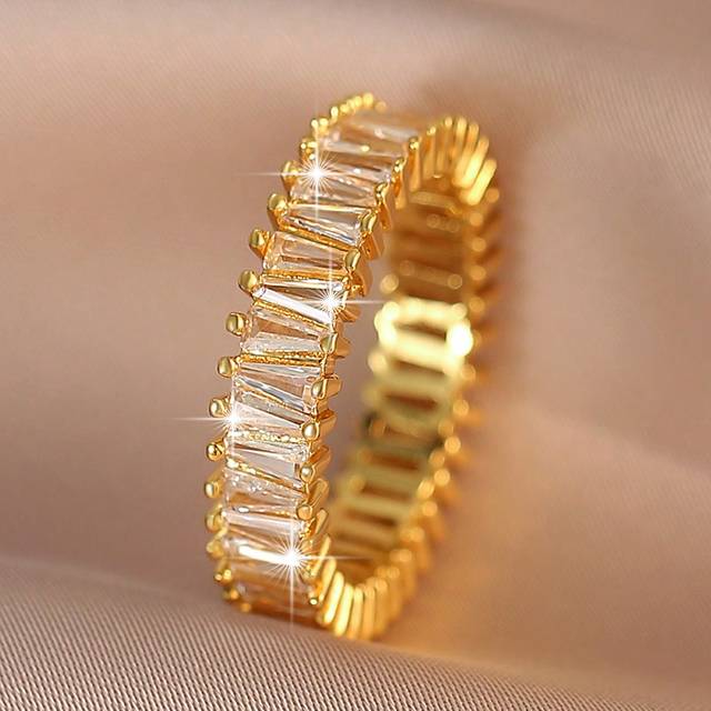 SHEIN 1 Pc Classic 18K Gold Plated Oval Zirconia Wedding Rings For Women Jewelry Luxury Dresses