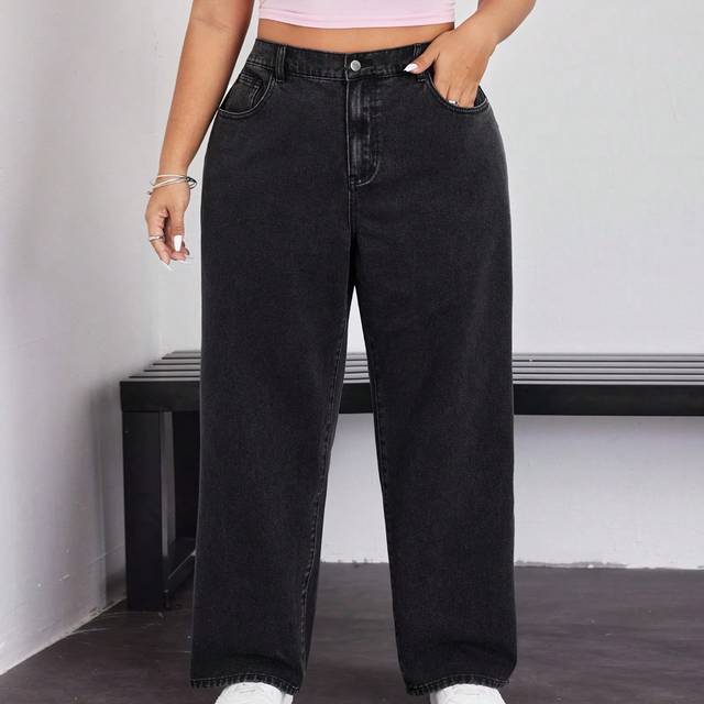 SHEIN Plus Size Simple Bow Embroidery Jeans With Multi-Button Fly And Pockets, Daily Casual , Black Baggy Jeans