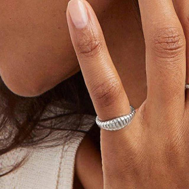 SHEIN 1pc Glamorous Stainless Steel 14K Gold Plated Women&#39;s Unique Ring, Gift For Her