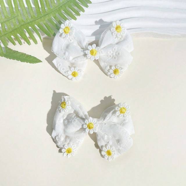 SHEIN 2pcs Daisy Hair Bows For Girls,Cute Flower Decor Bow Hair Clips,White Embroidery Flowers Barrettes With Full Lined,Kids Baby Hair Accessories Love Val