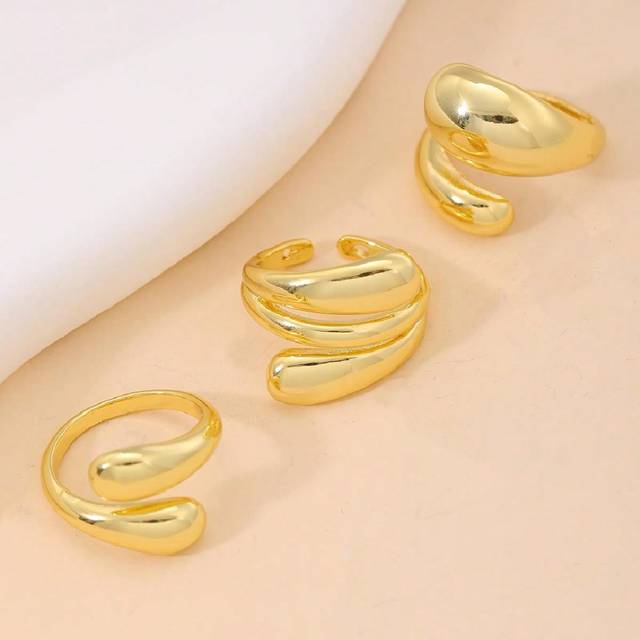 SHEIN 3pcs Elegant And Minimalist Stainless Steel Water Drop Shaped Women&#39;s Gold Color Ring Set, Suitable For Daily Wear, Couple Dating And As A Gift For Fr