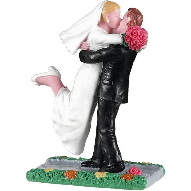 Lemax Village collection The Newlyweds # 02927