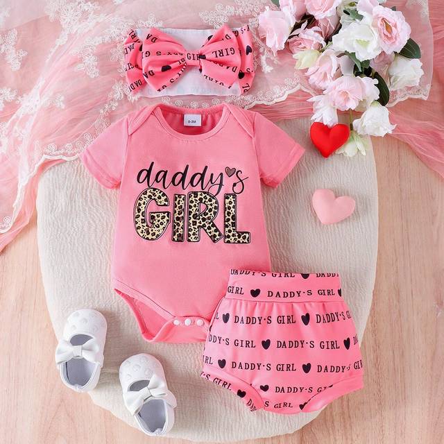 SHEIN 2pcs Baby Girls&#39; Cute Letter Printed Bodysuit And Shorts Set, Summer