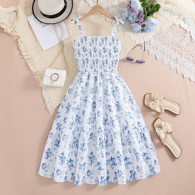 SHEIN Teen Girls&#39; Ditsy Floral Print Spaghetti Strap Dress Summer Holiday