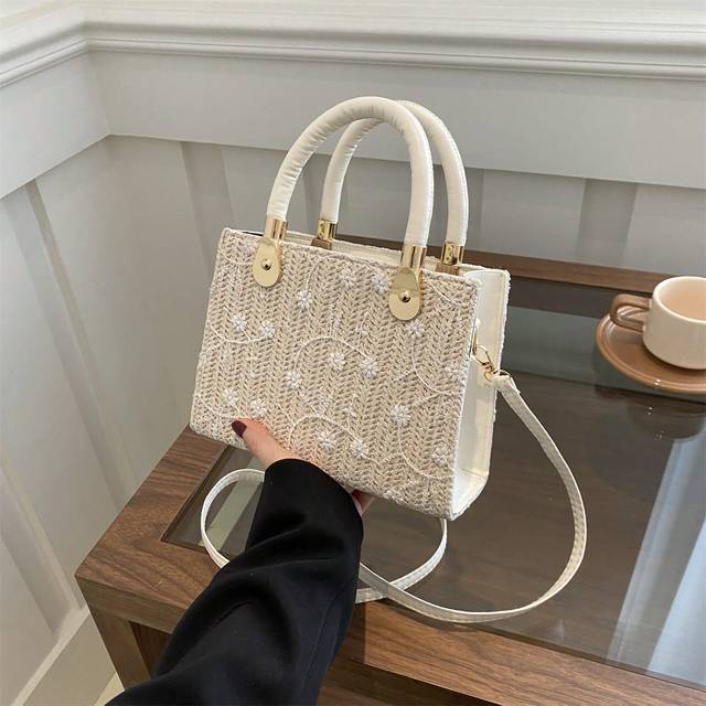 SHEIN Women Pressed Crocodile Pattern Embroidery Thread Fashion Tote Bag Shoulder Crossbody Bag With Zipper Closure