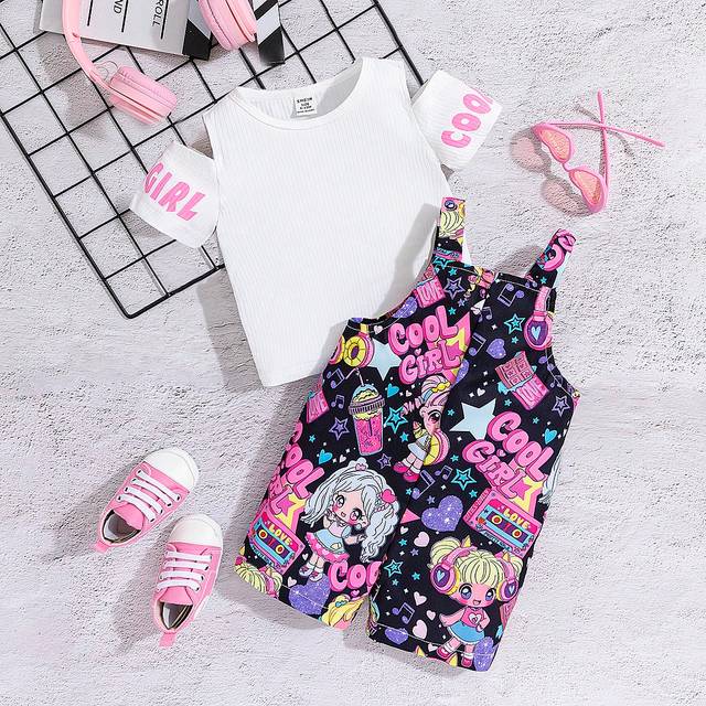 SHEIN Baby Girls&#39; Leisure Solid Color Round Neck Stylish Off-Shoulder Short Sleeve Top And Cute Cartoon Digital Printed Suspenders Shorts Set, Summer