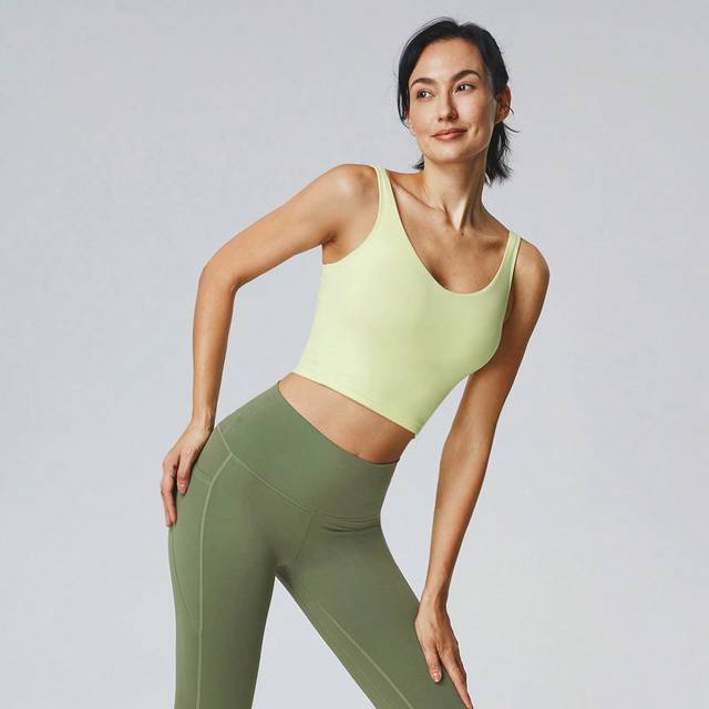 GLOWMODE FeatherFitâ¢ U Back Cropped Active Tank Top Low Impact Yoga Daily