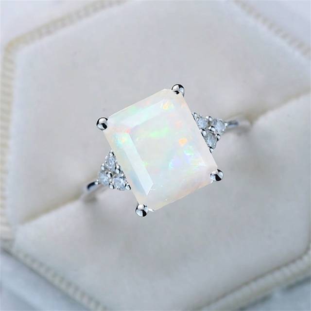SHEIN 1pc Fashionable Square Cut Australian Opal Ring, Engagement Ring And Daily Wear Ring For Men And Women, Suitable As A Gift For Family/Friends/Couple