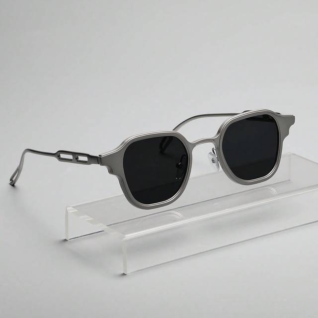 SHEIN 1 Pair Unisex Metal Small Frame Square Personalized Fashion Decorative Casual Glasses