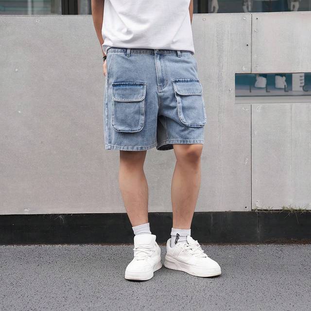 SHEIN Men&#39;s Denim Shorts With Front Pocket Design, Baggy Plain Light Blue Going Out Fashion Rapper Jorts