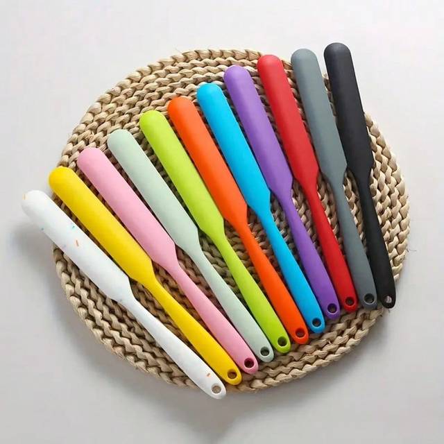 SHEIN 1pc Silicone Jar Spatula, Non-Stick Icing Spatula,  Silicone, Heat Resistant, Baking Tools, Kitchen Gadgets, Kitchen Accessories