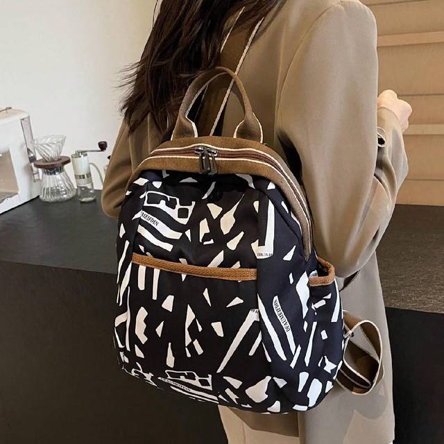 SHEIN 1pc College Style Zipper Closure Backpack, Simple Casual And Fashionable, Oxford Cloth, Water-Resistant And Dirt-Proof, Suitable For Women For Daily U