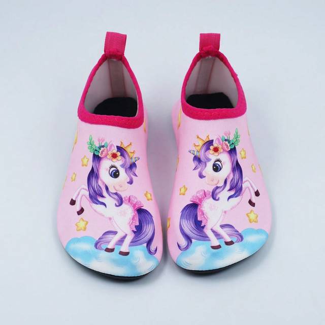 SHEIN 1 Pair Kids&#39; Summer Water Shoes Outdoor Aqua Shoes Yoga Shoes Cartoon Anti-Slip Breathable Beach Shoes Training Shoes