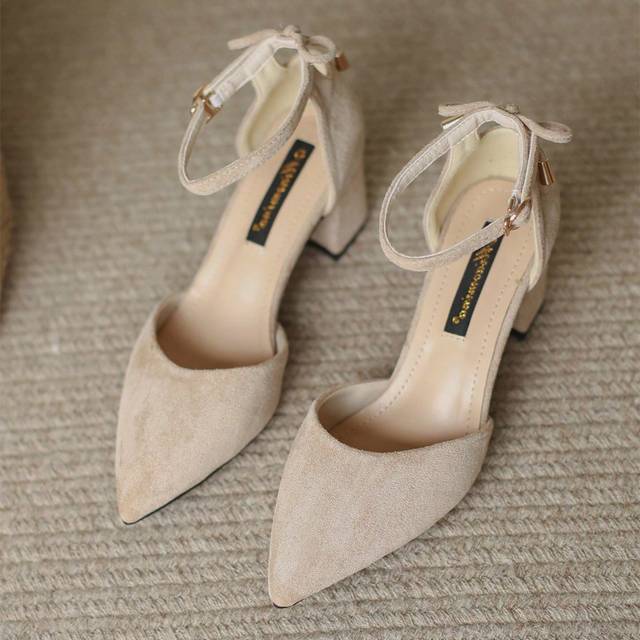 SHEIN Women&#39;s Pointed Toe Suede Hollow Out Bowknot Block Heel Pumps, Versatile Daily/Work Dress Shoes, Black, Plus Size