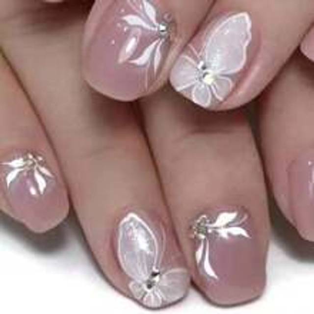 24st/set Eleganta och vackra korta lösnaglar, med vackra och enkla mönster i mjukt rosa och glänsande strass, perfekt för dagligt bärande och festkläd