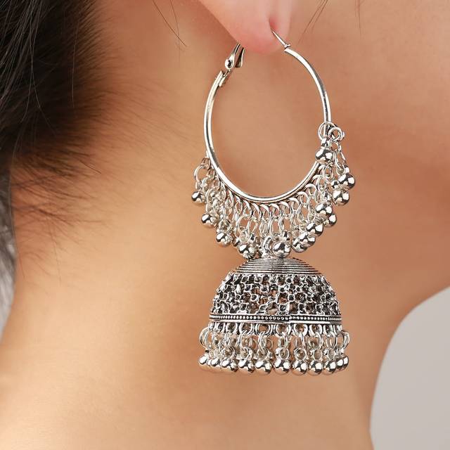 SHEIN Women&#39;s Retro Style Fashion Vintage Earrings