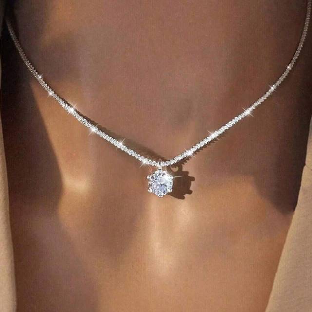 SHEIN 1pc Silver Tone Luxury Sparkling Cubic Zirconia Pendant Necklace For Women, Delicate & Perfect Gift For Couple