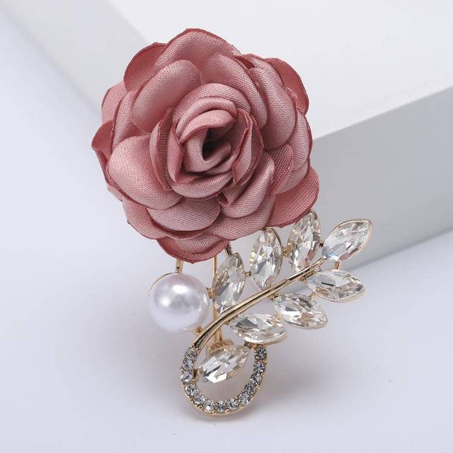 SHEIN Flower & Faux Pearl Decor Brooch Valentines,Mom,Mother,Mother&#39;s Day,Gift