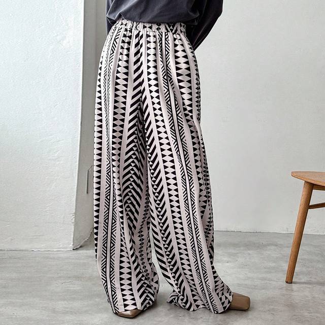 FRIFUL Women Geometric Pattern Casual Straight Leg Pants